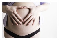Maternity and Pregnancy photoshoots in Hertfordshire, Hertford, Cheshunt, st Albans, Broxbourne, welwun Garden City, Essex and London